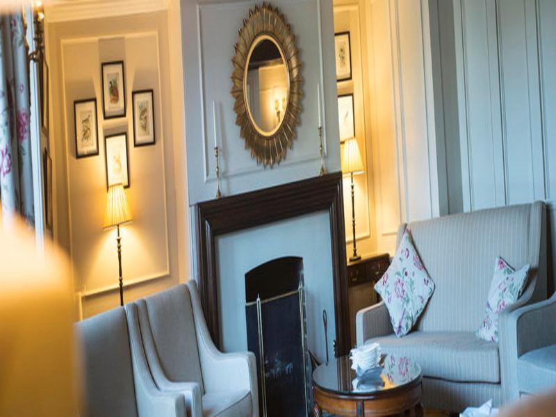 Findon Manor Hotel Екстериор снимка