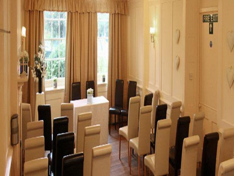 Findon Manor Hotel Екстериор снимка